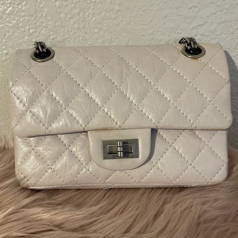 Chanel reissue mini 224